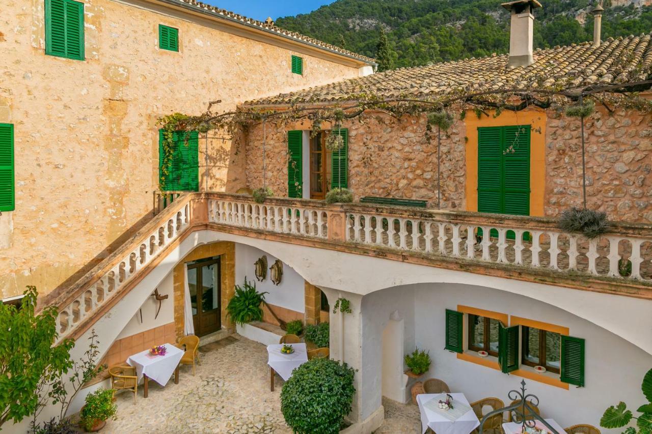 Historic House In Mallorca Up To 12 Guests Villa อานดราตส์ ภายนอก รูปภาพ